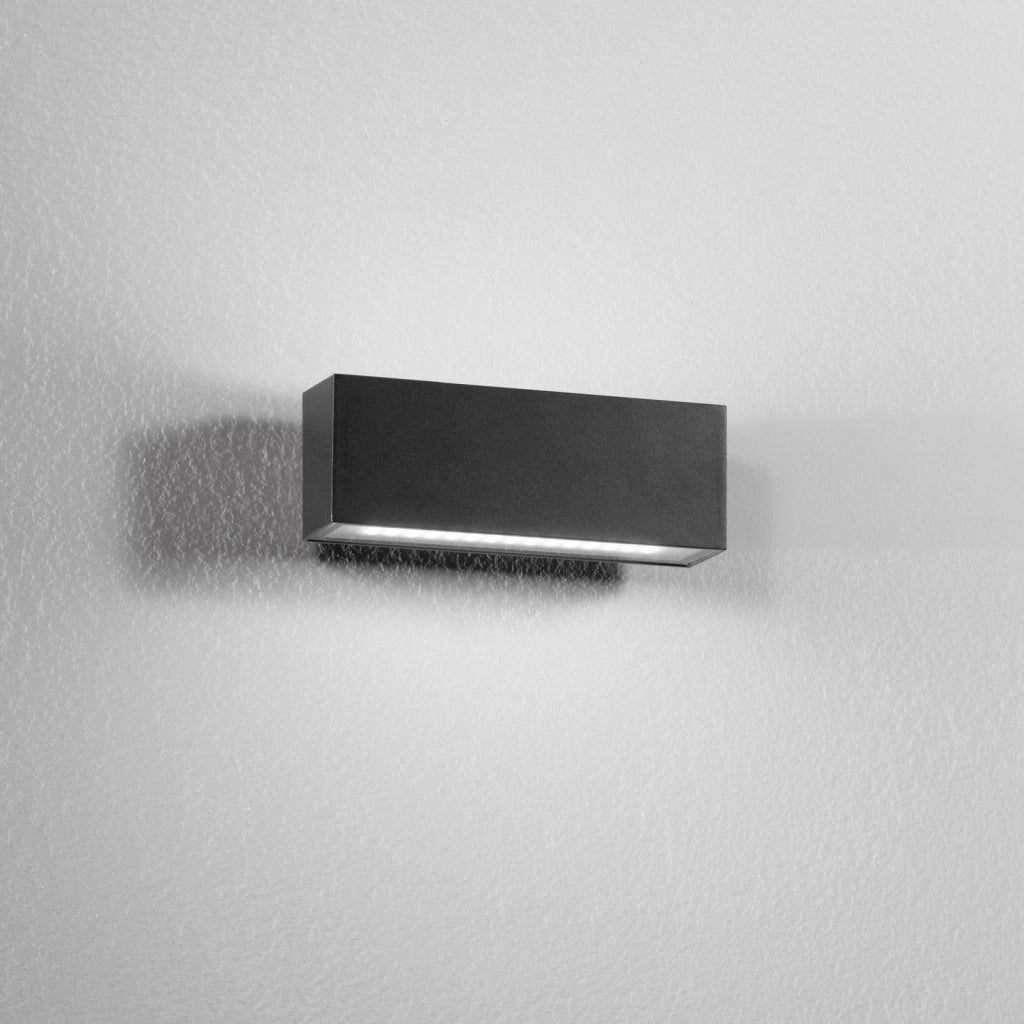 APPLIQUE BIEMISSIONE LED AGERA NERA 12W 1380LM CCT 3000K / 4000K IP54 6,5X9X6,5CM