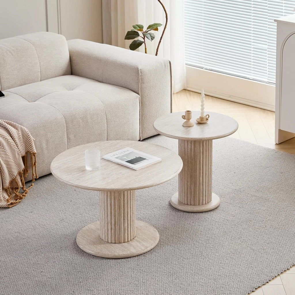 GrandCA HOME Set di 2 Tavolini Rotondi Impilabili con Gambe Cilindriche alla Base, Effetto Travertino Ggiallo Finto, Tavolino da Caffè in Stile Moderno e Minimalista per Soggiorno o Camera da Letto
