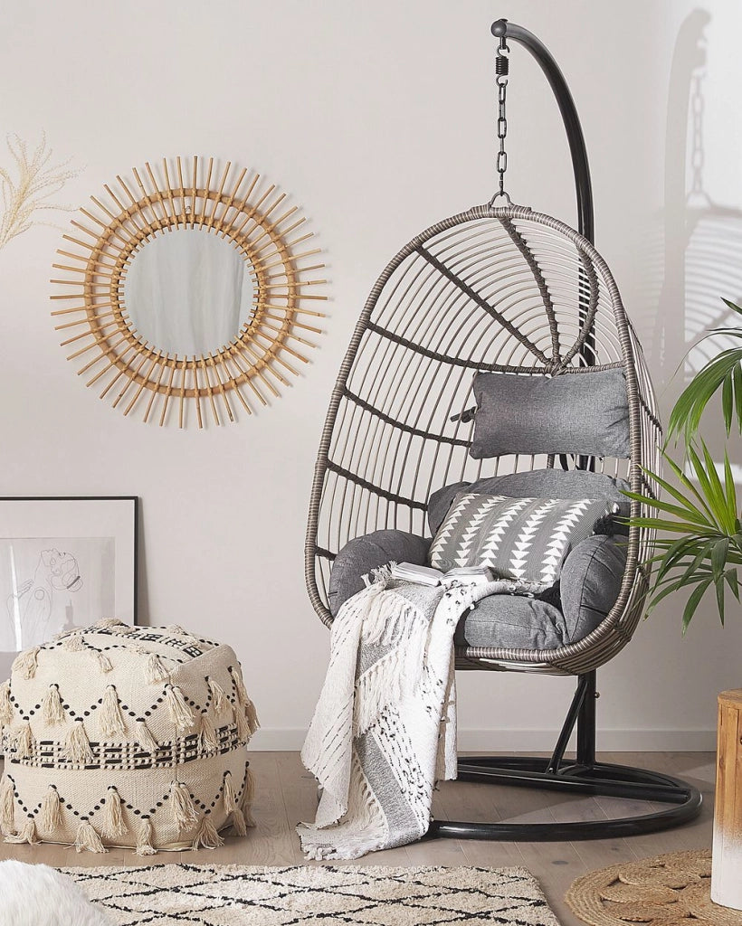 Sedia sospesa poltrona pensile con struttura in metallo rattan grigio per interni ed esterni a forma di uovo Boho