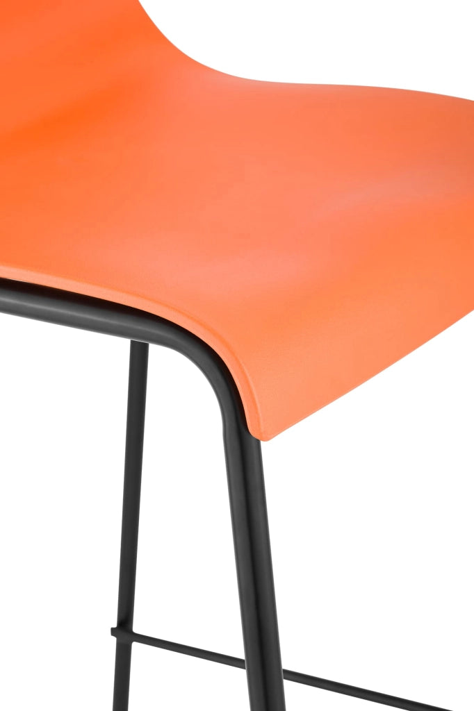 Set di 2 sgabelli da bar Hoover con struttura a 4 piedi in plastica nera 1