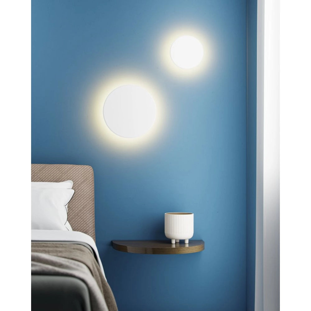 Mac Wall Bianco - Applique a led da muro 15W CCT Switch 2700K/3200K/4000K in alluminio, Luce murale a 360 Gradi - Beneito & Faure