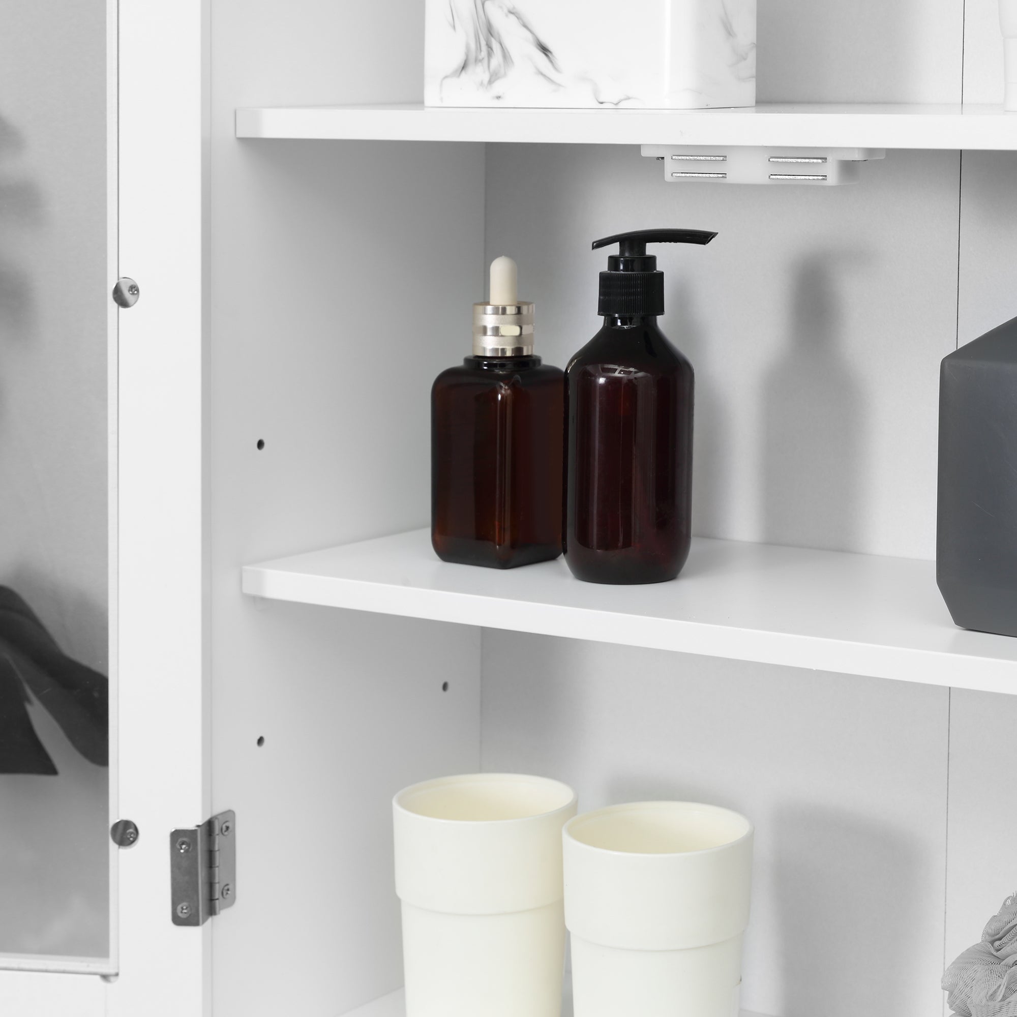 Pensile da Bagno Armadietto con Anta a Vetro 55x20x65 cm in Legno Bianco