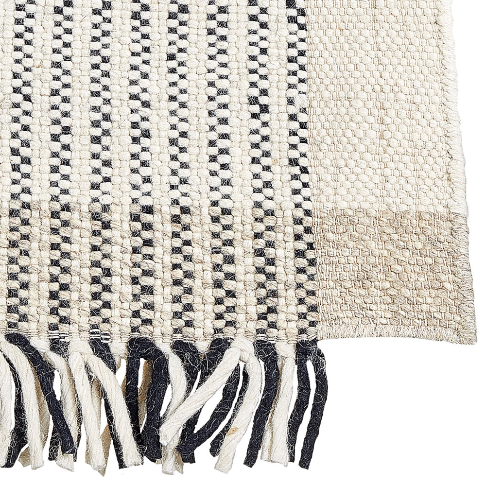Tappeto beige e nero lana cotone 80 x 150 cm rettangolare intrecciato a mano con frange