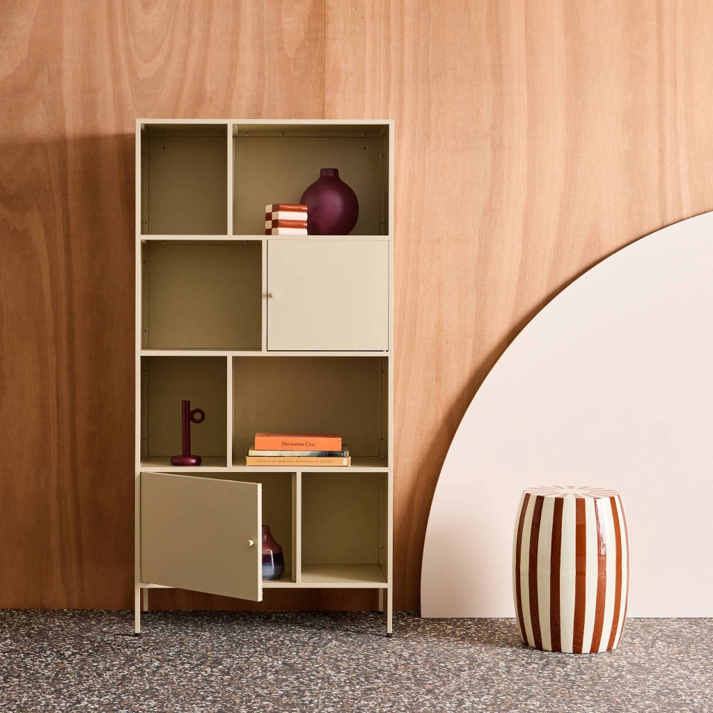 Credenza industriale in metallo con 8 scomparti, crema