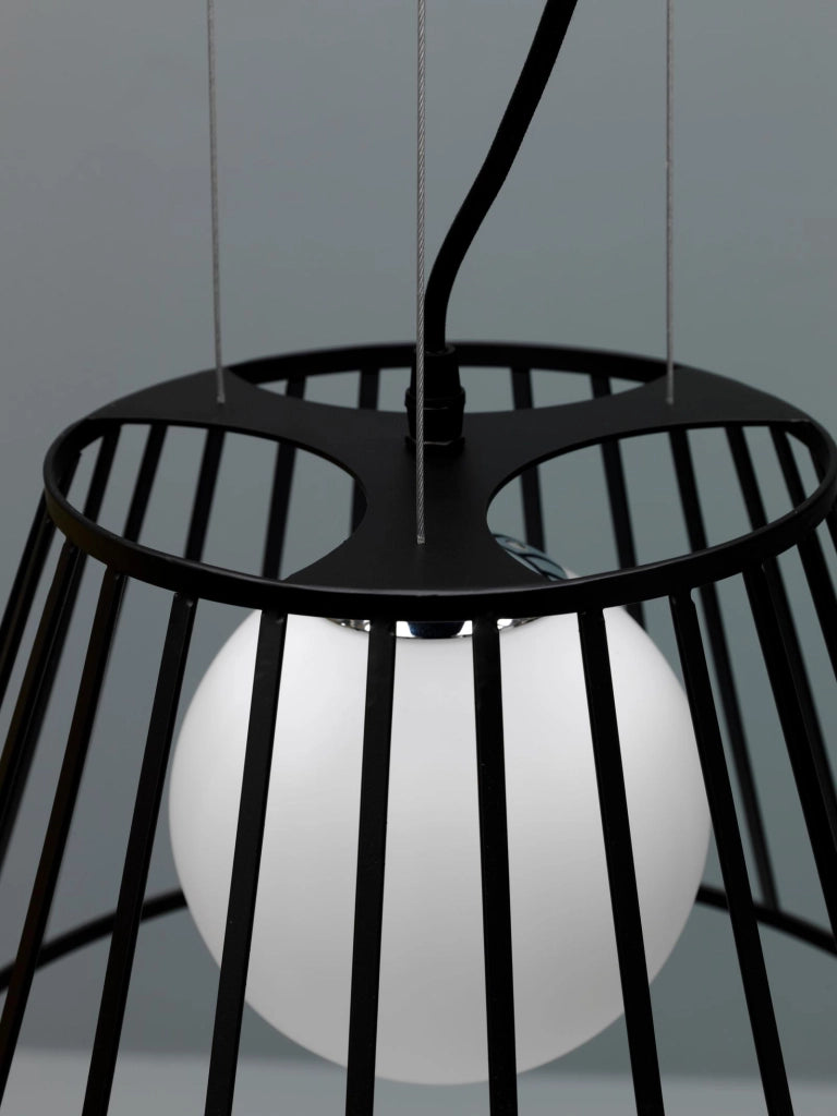 Lampada a sospensione Cage in metallo verniciato nero, design moderno con cavo regolabile, attacco E27 max 60W per illuminazione interni - Cage