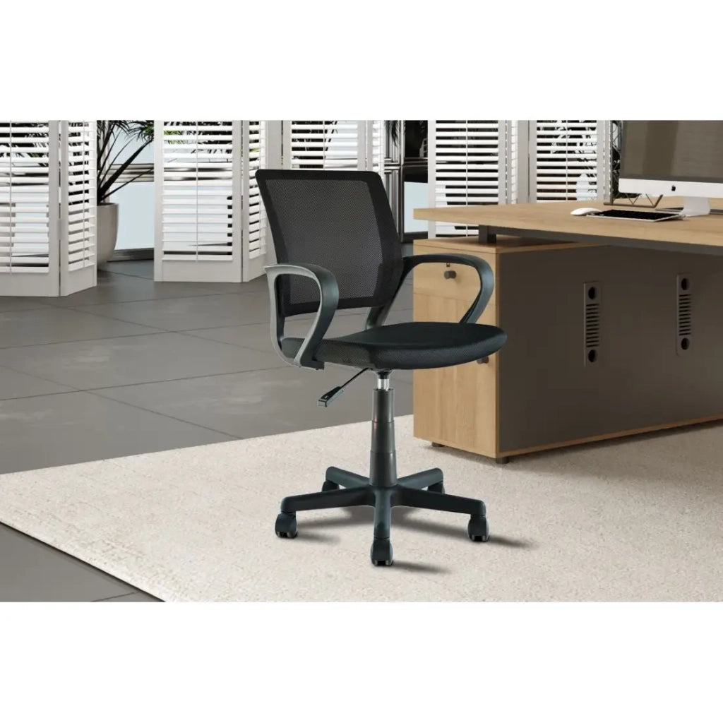 Sedia da ufficio ZARNOX – Tessuto nero – Braccioli – Girevole – Piedi in metallo – Design moderno e funzionale