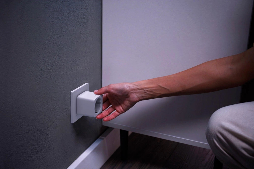 Philips Hue Smart Plug controllo tramite Bluetooth, compatibile con Alexa, Google Home e Apple HomeKit