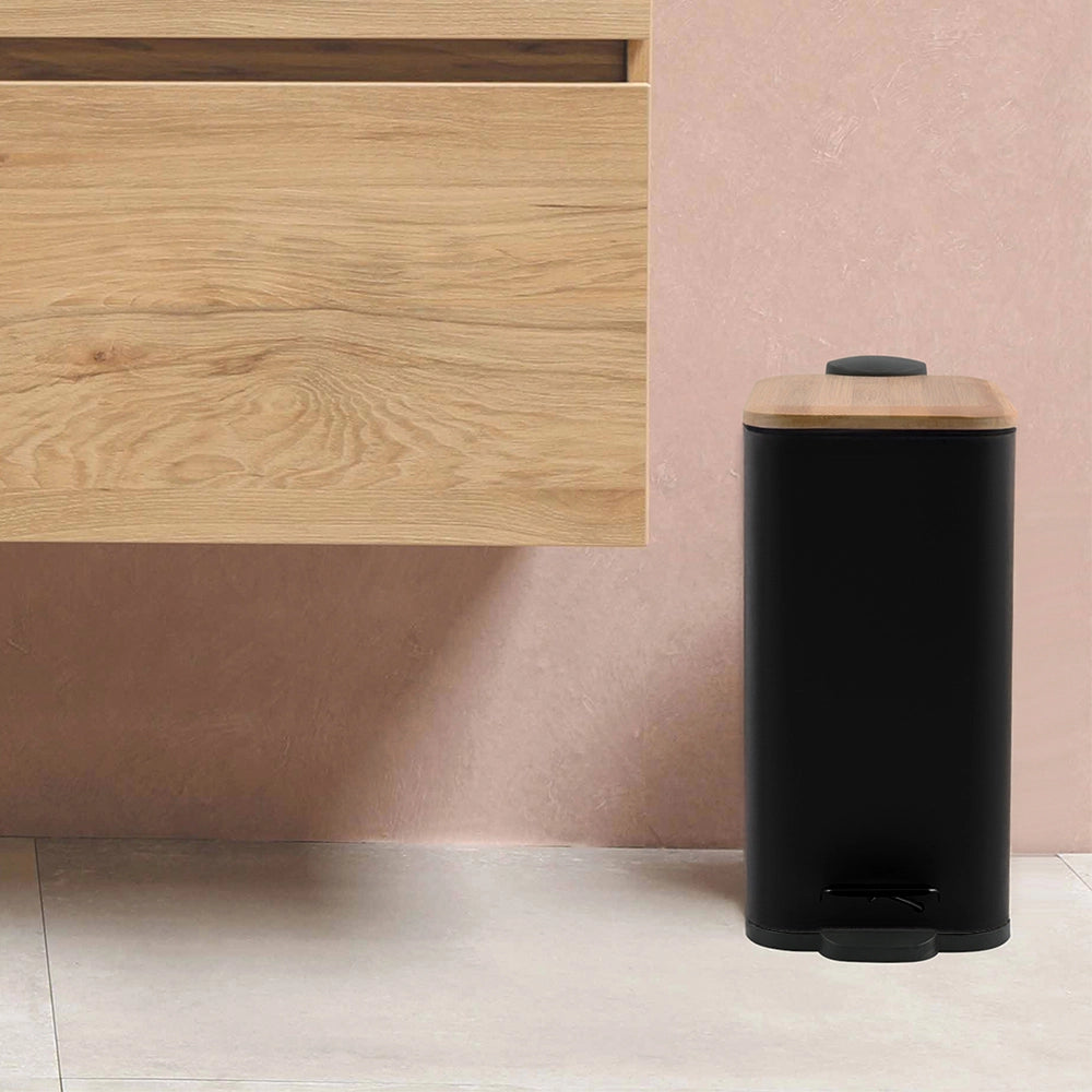 Pattumiera bagno 5 Lt in acciaio con coperchio in bambù nera con apertura a pedale Rexa