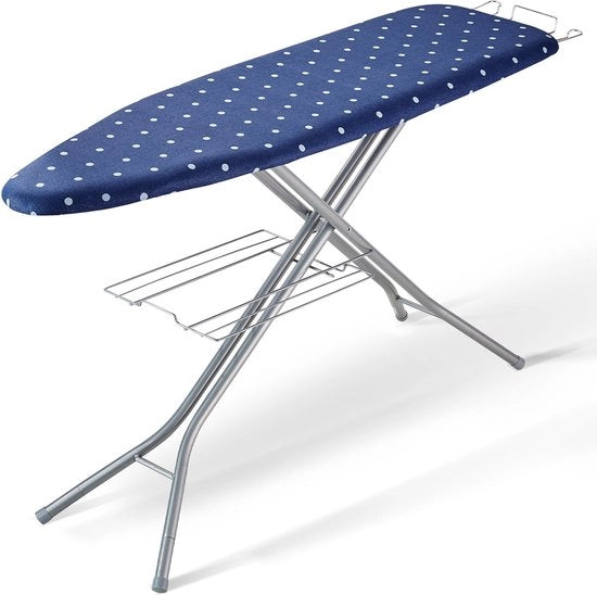 Piastra per stirare - Superficie di stiratura extra ampia - Resistente al calore - 4 strati - Regolabile in altezza - Ripiegabile - Con ripiano di stoccaggio - Copertura rimovibile - 140 x 37 cm