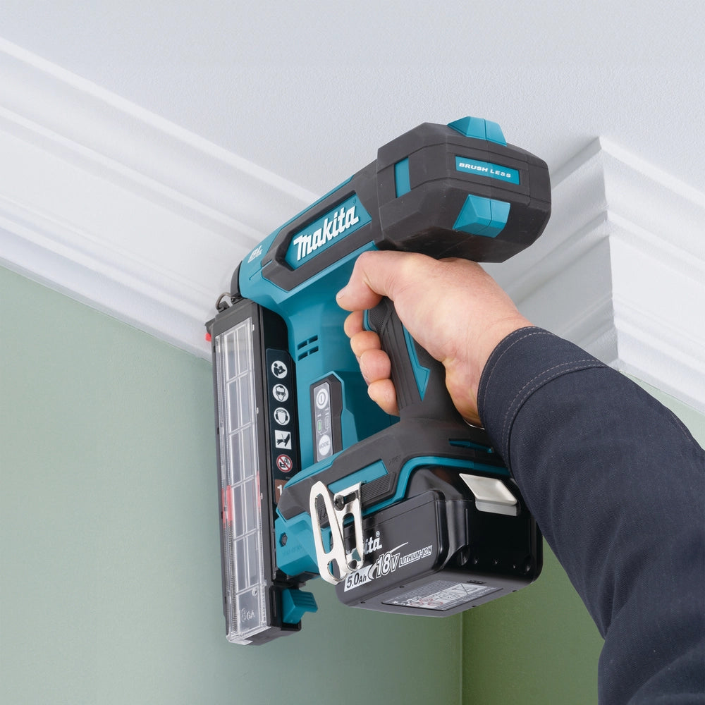 Makita DBN501ZJ – Chiodatrice 18V LXT 18 Ga per chiodi 15–50 mm solo corpo