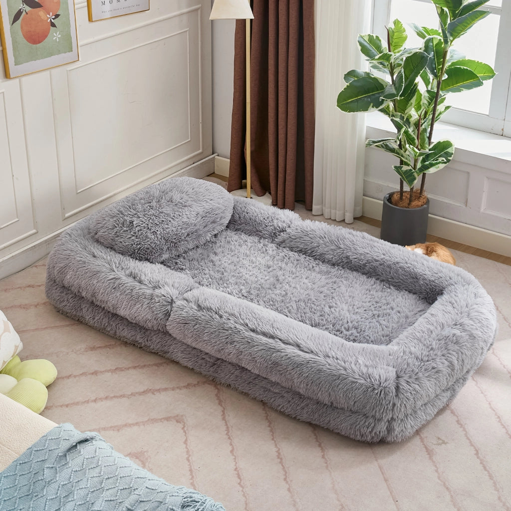 Divano convertibile da pavimento con schienale regolabile a 5 posizioni e cuscino in tessuto peluche grigio chiaro