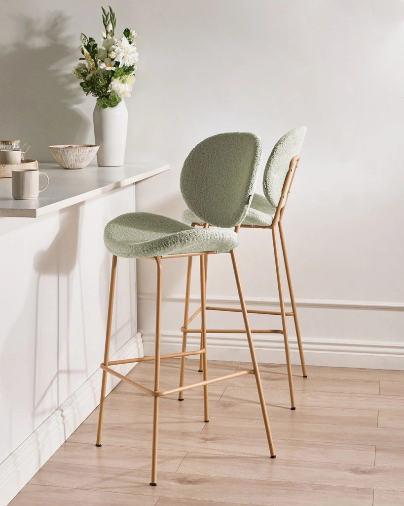 Set di 2 sedie con gambe senza braccioli Bouclè PU Gambe in ferro nero Design contemporaneo e retrò Sedute per la sala da pranzo verde chiaro