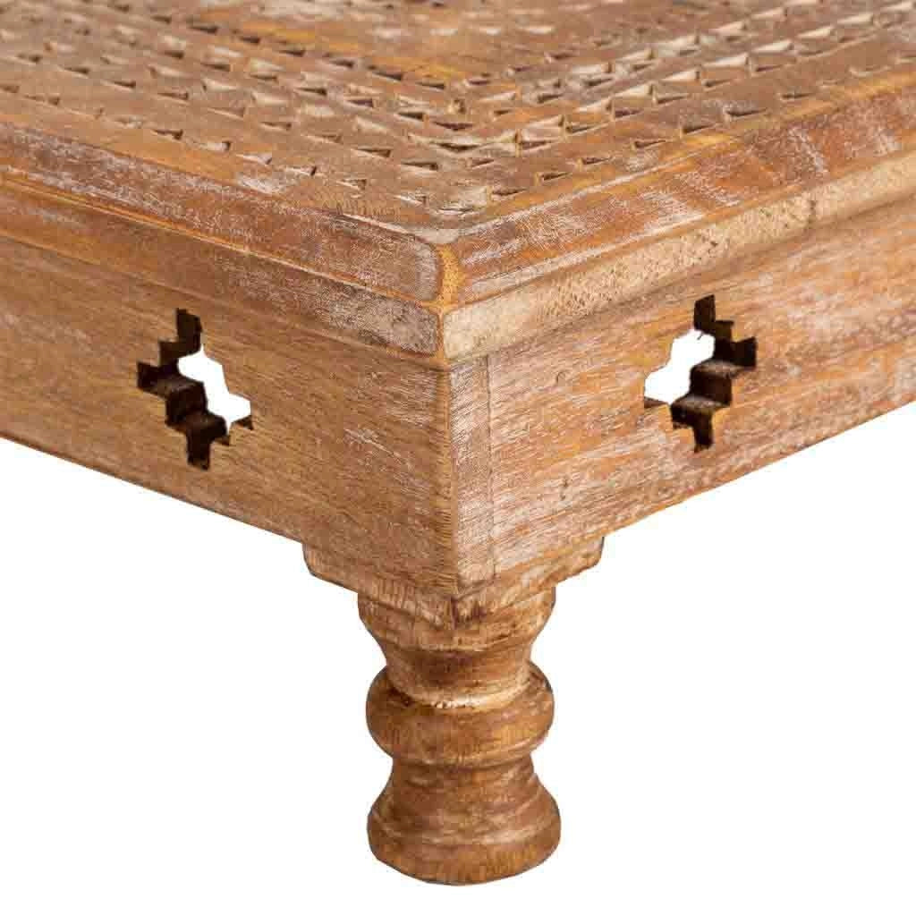 Tavolino da centro in legno intagliato finitura artigianale 33x33x14