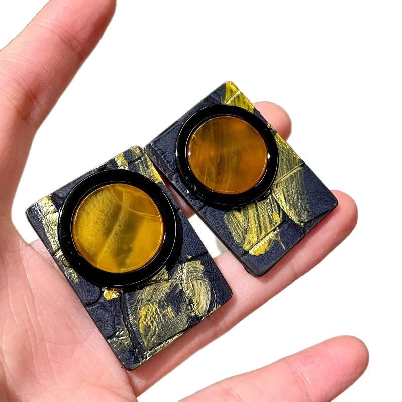 Orecchini quadrati vintage francesi in pelle laccata oro