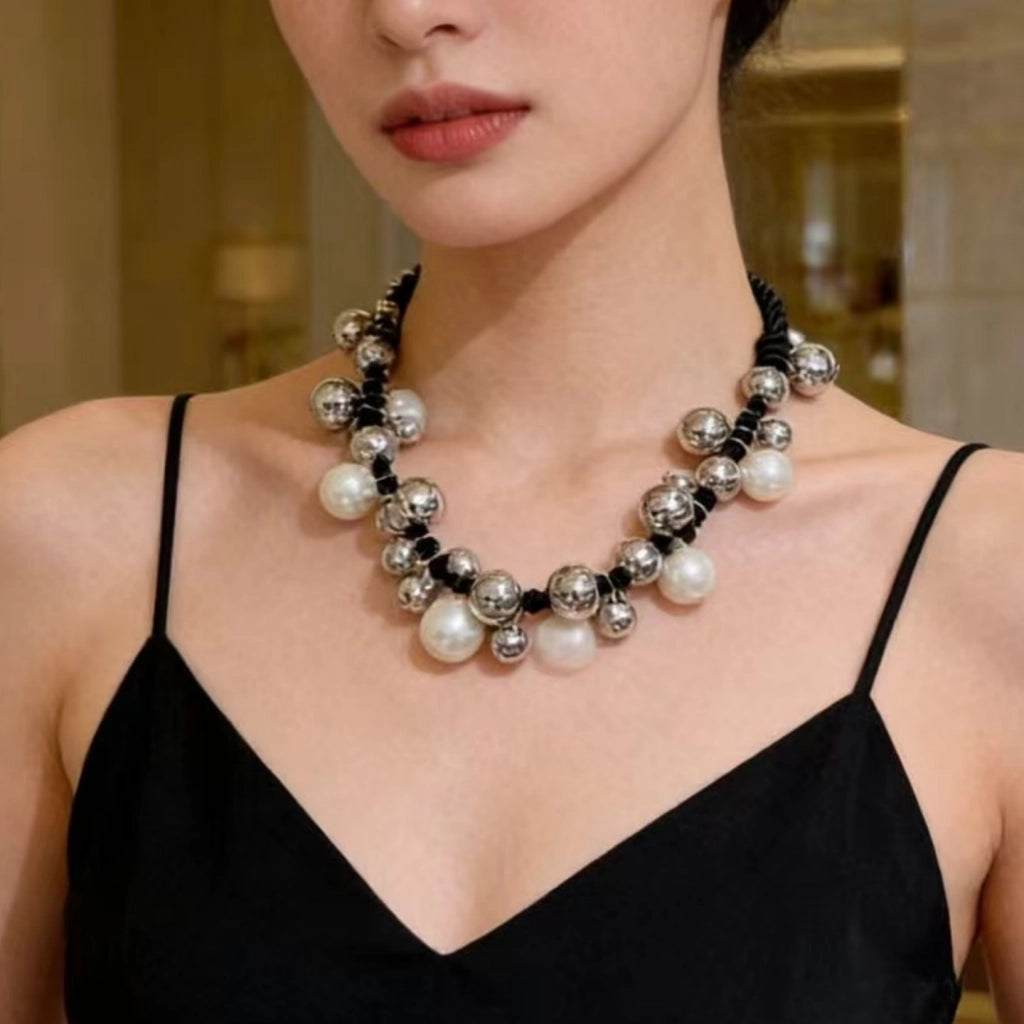 Nuova collana di perle bicolore in argento