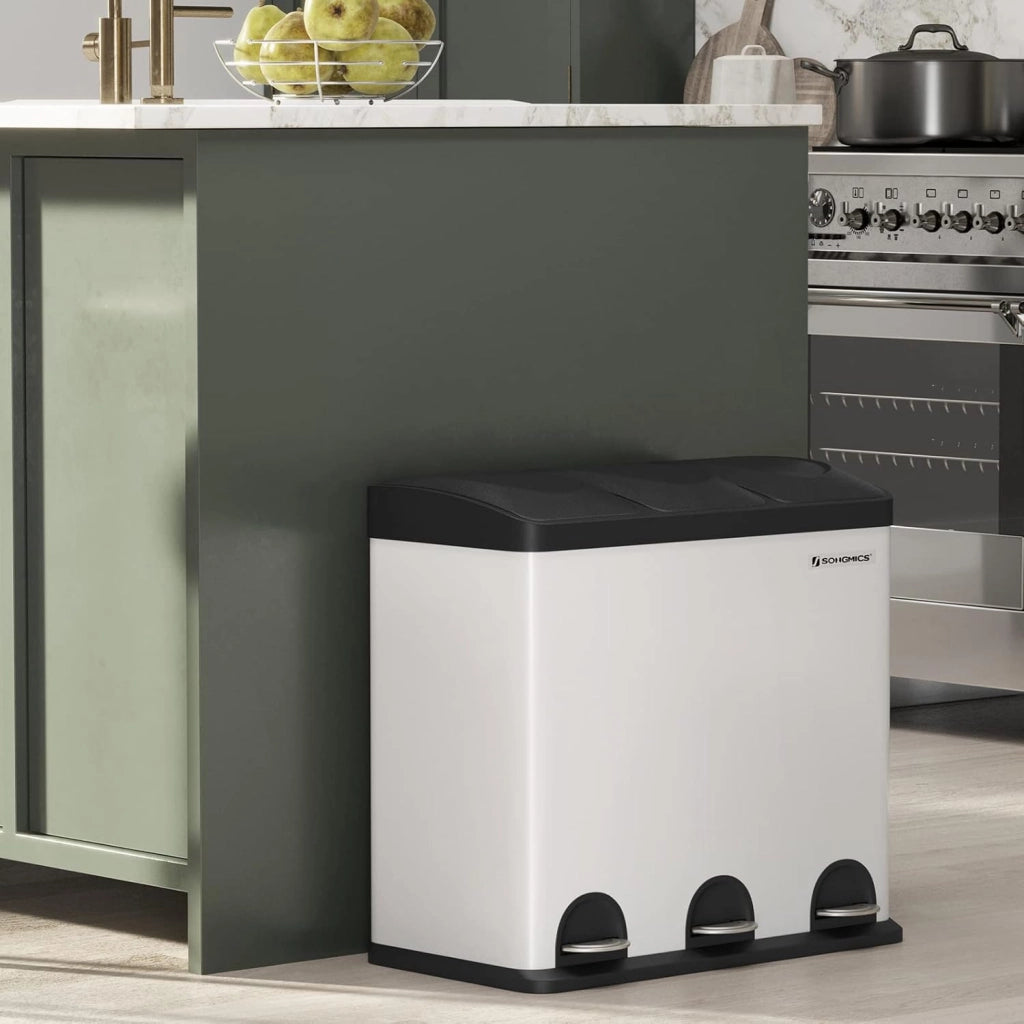 SONGMICS Pattumiera di 54L, Cestino di Spazzatura, a 3 Sezioni, con Pedale, Secchio Interni, 6 Etichetti per Smailtimento Facile, Bianco e Nero LTB54W