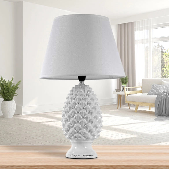 LAMPADA LUMETTO CON DESIGN A PIGNA CON BASE IN COLORE BIANCO 52 CM