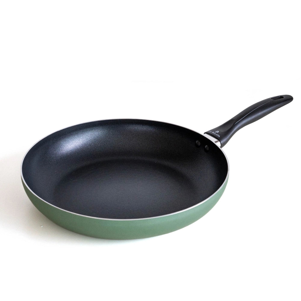 Set 4 Pezzi Salva Padelle In Pvc Proteggi Pentole Graffi Urti Separatori Cucina Pentole Tappetini Sottopentola Divisori Colorati Antigraffio Prodotto Italiano 30 Cm