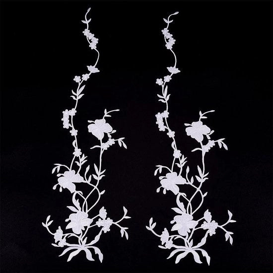 2 pezzi di appliqués fiorali a forma di farfalla - patch da cucire fiori bianchi - vinco di fiori in poliestere - decorazioni per abiti e borse in tessuto con filo di seta