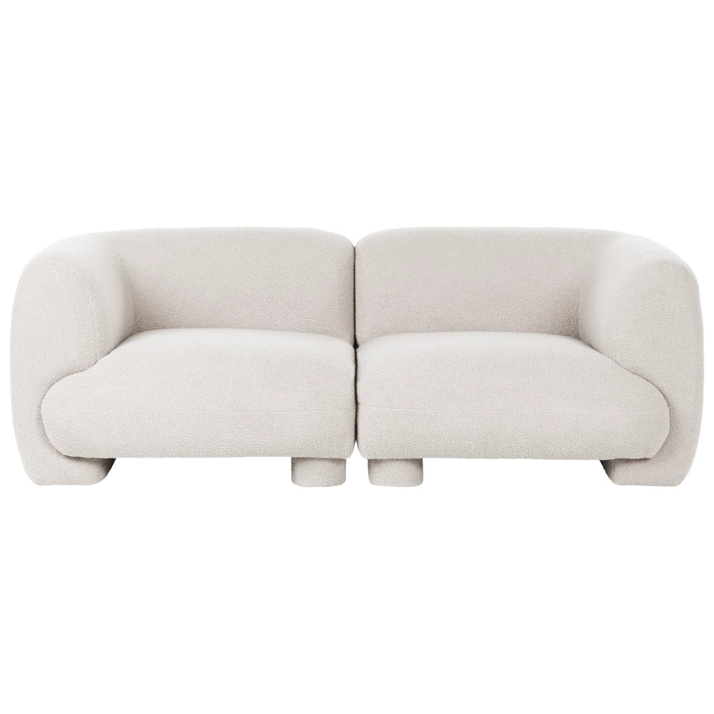 Divano modulare bouclé a due posti profilo ribassato forma organica bianco sporco