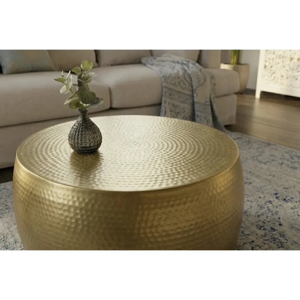 Tavolino TRIANE 60 cm in alluminio dorato – Tavolino rotondo design effetto martellato