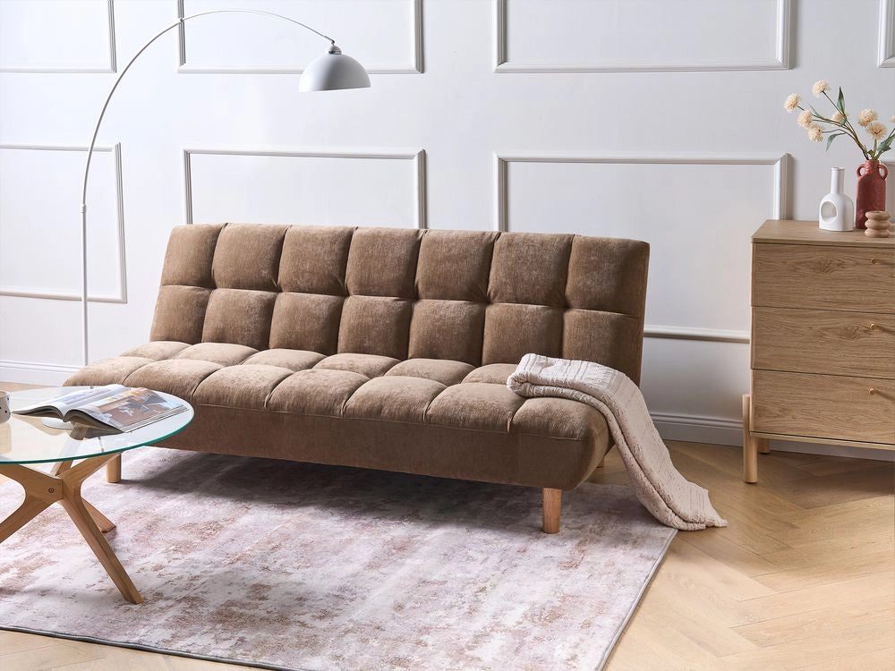 Divano letto marrone rivestito in tessuto con gambe in legno 2 posti schienale trapuntato seduta imbottita design moderno senza braccioli