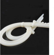 Cavi elettrici 580 mm x 12 mm 30 pezzi - Robusto e ultra resistente - Qualità industriale - Grande resistenza al trascinamento - Cavi in nylon bianchi