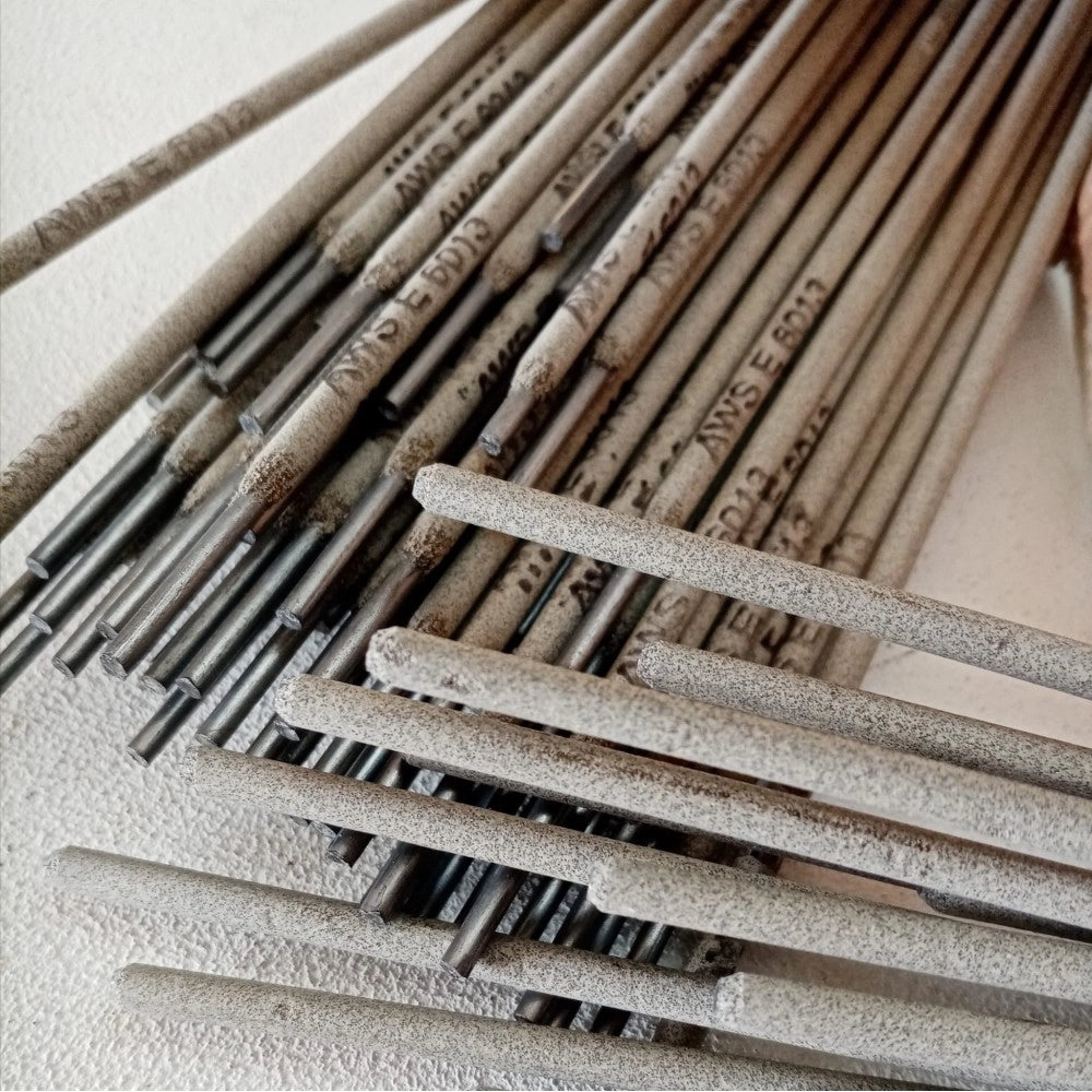 Elettrodo rutile ine 45 e6013 da 3,2 x 350mm colore grigio per la saldatura di acciaio al carbonio - 175pz