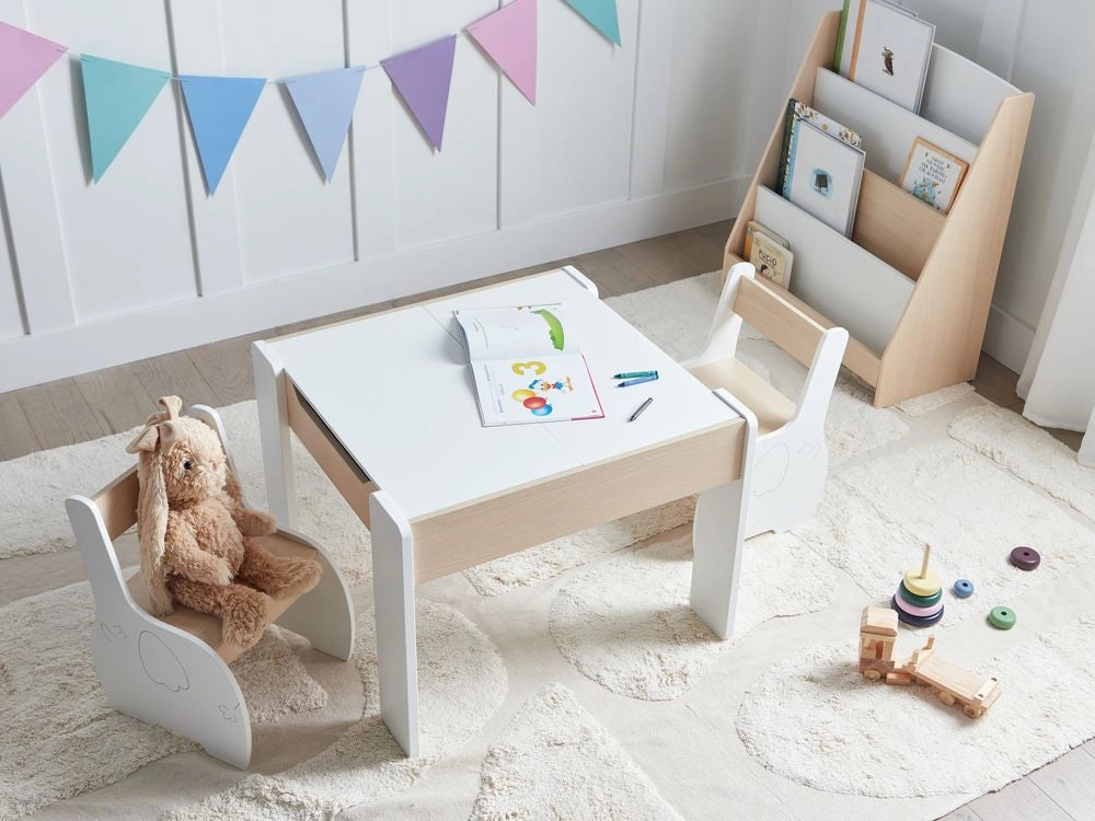 Set per bambini con tavolo 2 posti con sedie in legno bianco e chiaro cameretta elegante