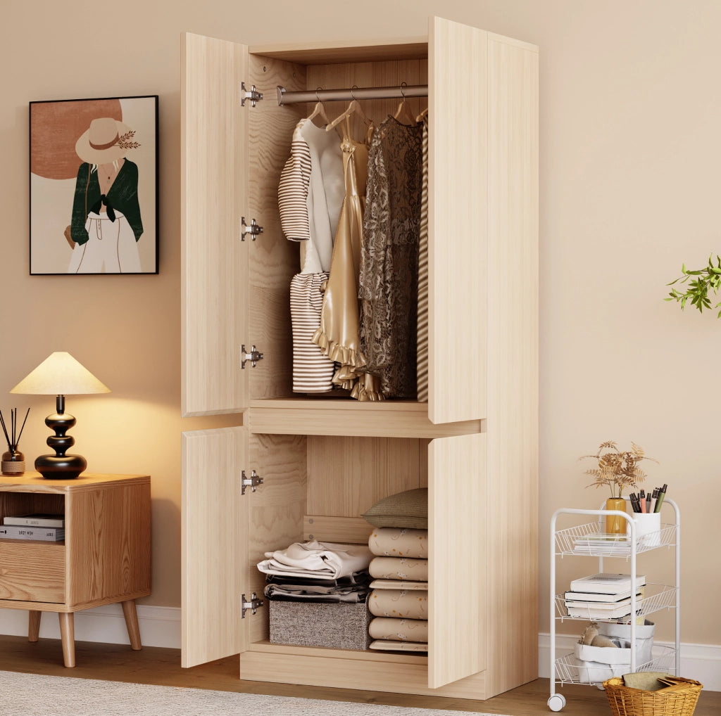 Armadio a due ante 70 x 40 x 170 cm in legno colore naturale; con ampio spazio interno