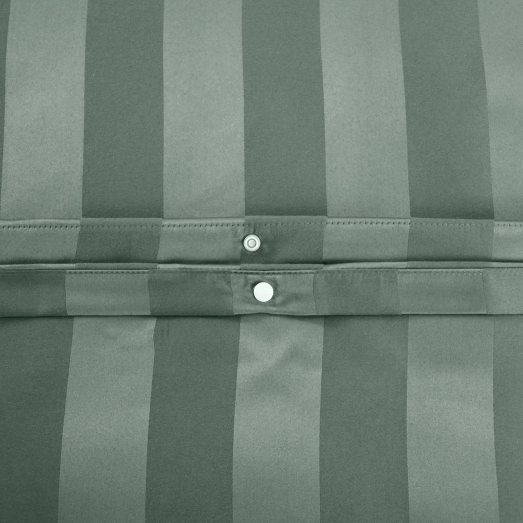 Completo letto in poliestere effetto satinato a righe sottili 2 posti