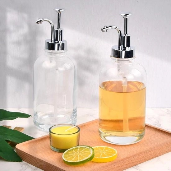 Due pezzi dispenser di 500 ml di sciroppo in vetro, pompino per sciroppo con beccuccio, dispenser di sciroppo, bottiglie di aceto e olio, dispenser con pompa per sciroppo, aceto, olio di oliva, cucina, bar di caffè
