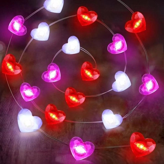 Lanterna a forma di cuore rosso, viola e bianca, 3 metri di lunghezza x 30 LED a forma di cuore, alimentata da batterie, per decorazione di camera, casa, camera da letto, matrimonio, anniversario, festa (contenitore batterie impermeabile).
