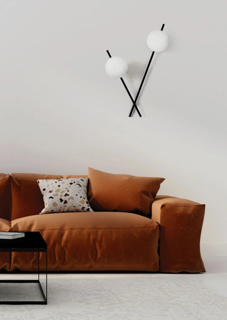MIKADO APPLIQUE DA PARETE O SOFFITTO 2 LUCI IN METALLO NERO E VETRO SOFFIATO BIANCO D.14CM ATTACCO G9