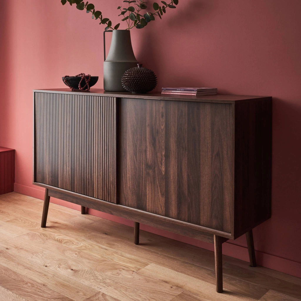 Credenza scandinava a 2 ante effetto legno, 150cm, marrone scuro