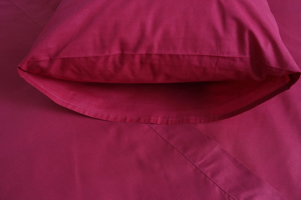 Sarisa, set Completo Letto Matrimoniale in Policotone, Rosso