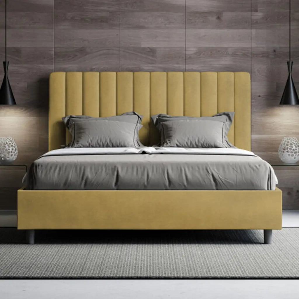 Letto matrimoniale francese senza rete imbottito 140x200 microfibra ocra Agueda