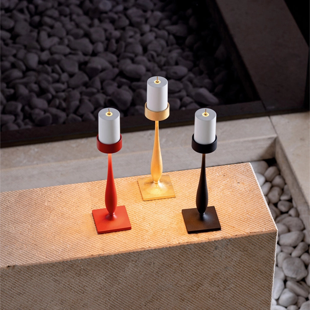 Perpetua Lampada da tavolo barocco senza fili, finitura foglia oro, design in alluminio pressofuso, illuminazione LED ricaricabile, protezione IP54