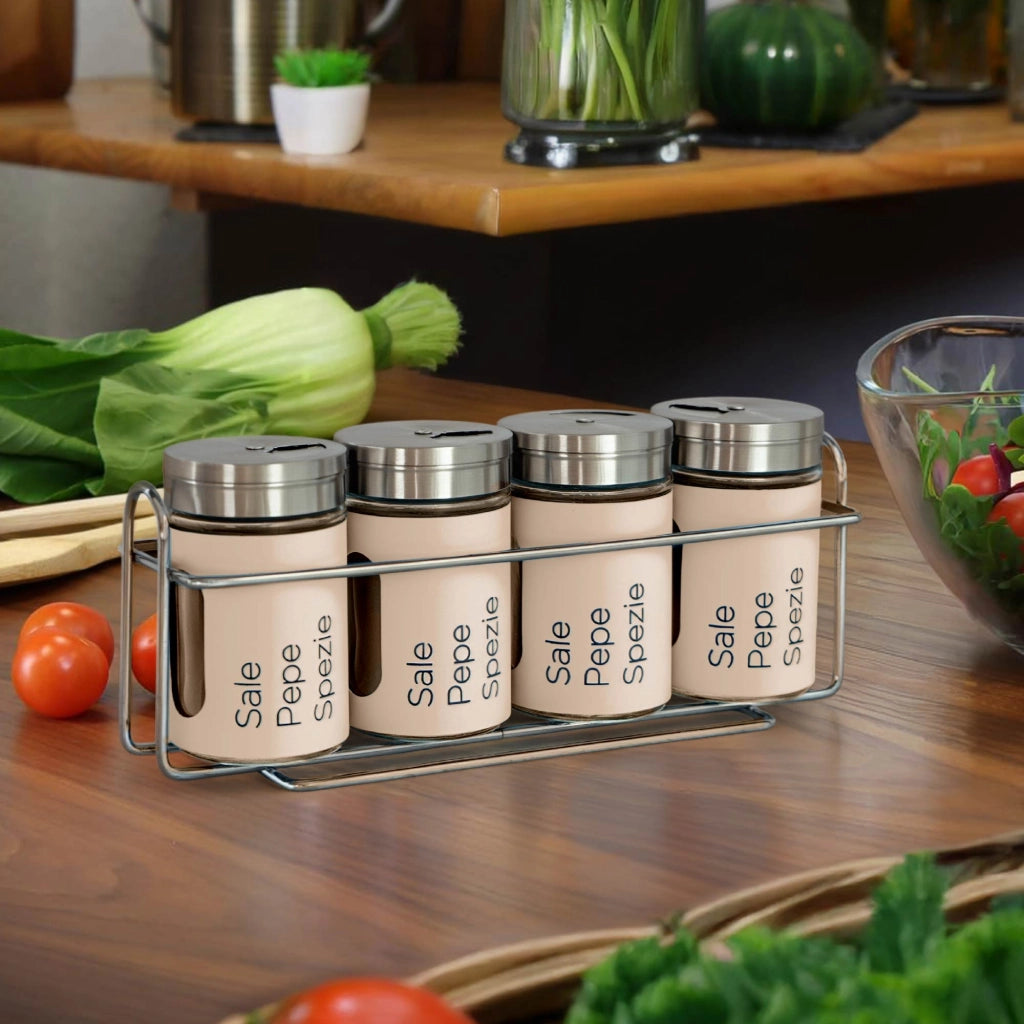Set 4 Contenitori In Vetro Cucina Portaspezie 90 Ml Con Espositore In Metallo Barattoli Moderni Sale Pepe Rotondi Tappo Girevole Acciaio Per Regolazione Con Moderne Scritte Certificati Contatto Alimentare Biscotto