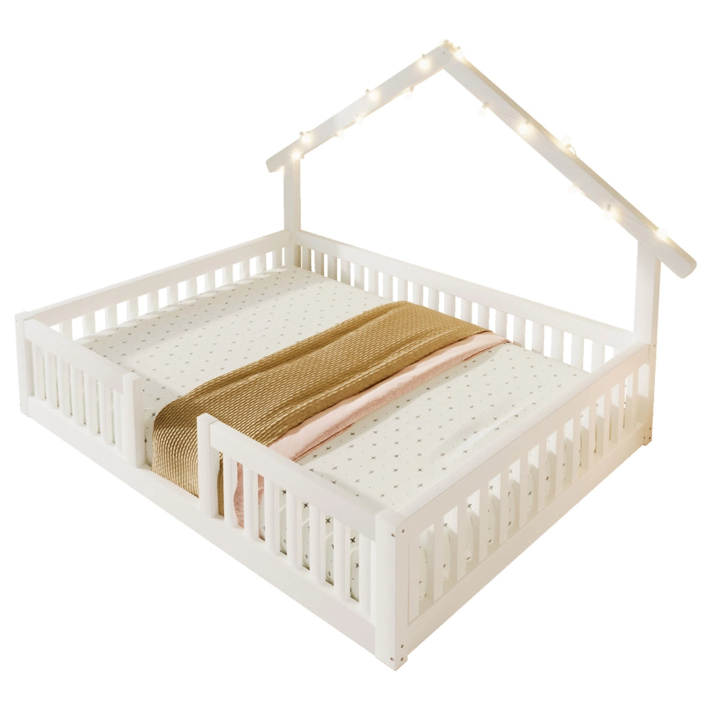 Letto a casetta per bambini 140x200 cm in MDF e pino bianco con LED e sponde