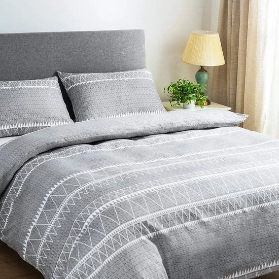 Set di coperte da letto 3 pezzi, coperta da letto a microfibra 240 x 220 cm + 2 cuscini 65 x 65 cm, stile bohemiano - grigio chiaro