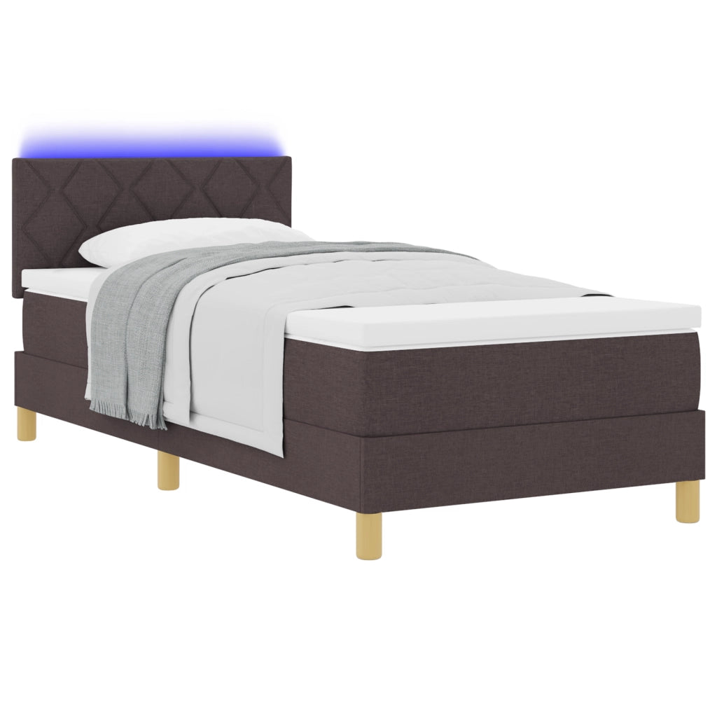Letto Box Spring con Materasso e LED Marrone Scuro 90x190 cm in Tessuto