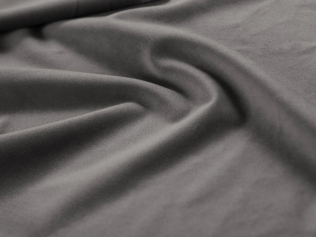 Cosmopolitan Design - Poltrona "Vienna" in velluto grigio chiaro 