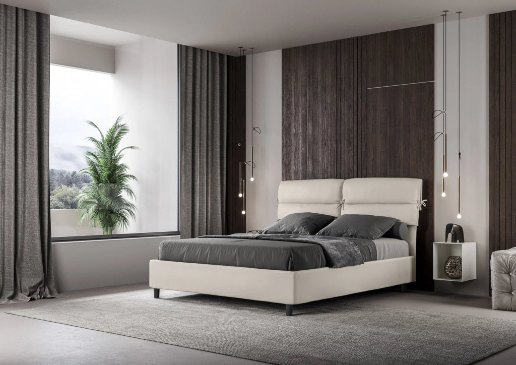 Letto Matrimoniale 160x200 cm con Rete e Contenitore con Testata e Alzata Comoda Imbottito in Similpelle Nandy Bianco