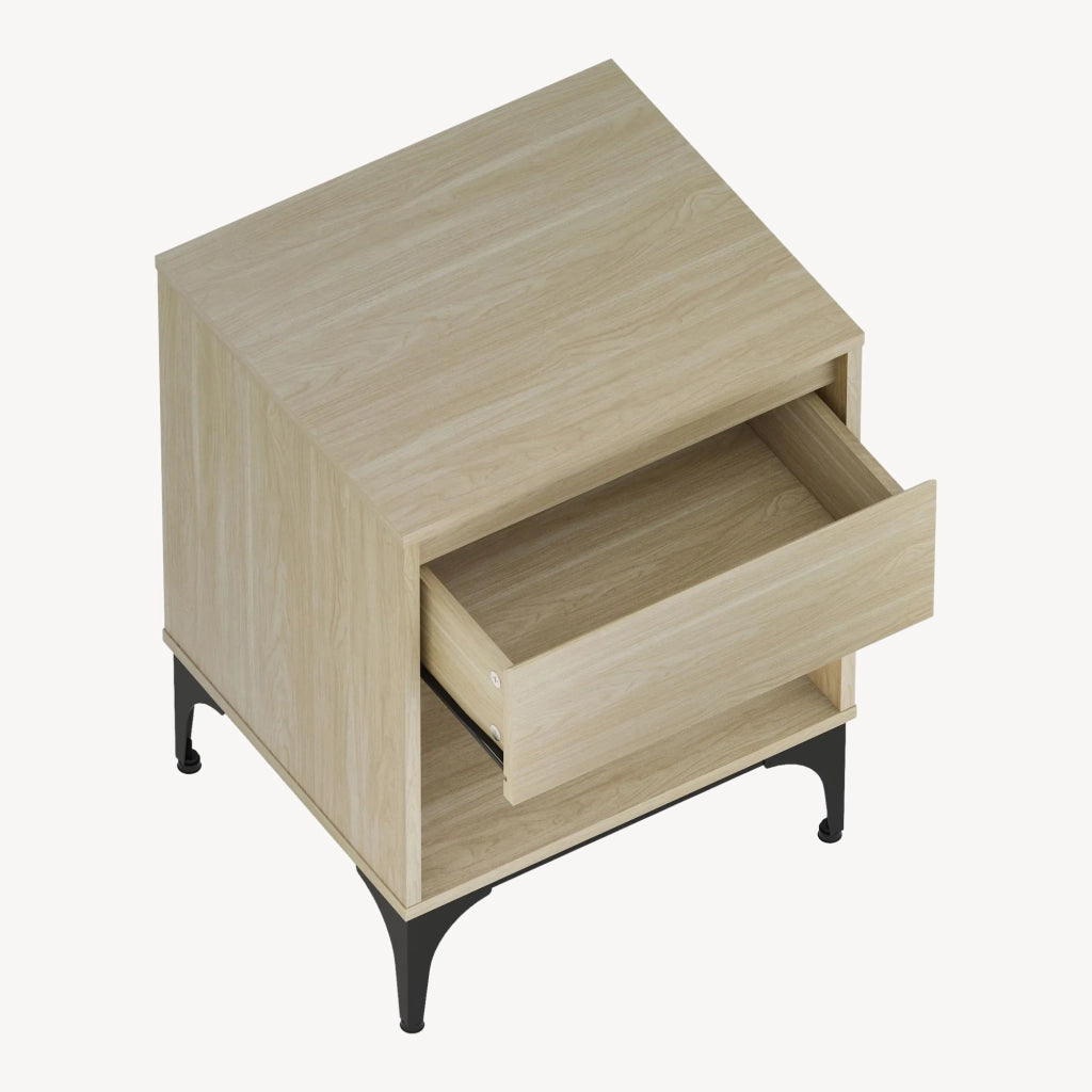 Tavolino Laterale Kistiandi Comodino con Cassetto 62 x 46 x 40 cm - Effetto Rovere Chiaro [en.casa]
