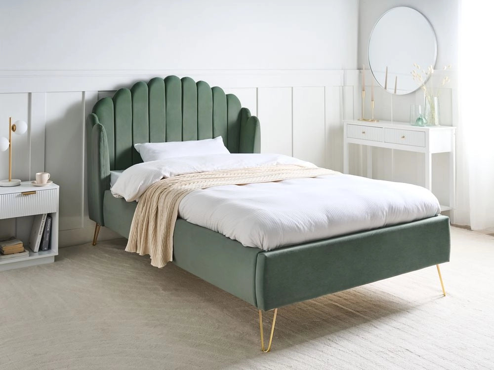 Letto matrimoniale con rete in velluto tortora 120 x 200 cm   gambe in metallo testata retro capitonné