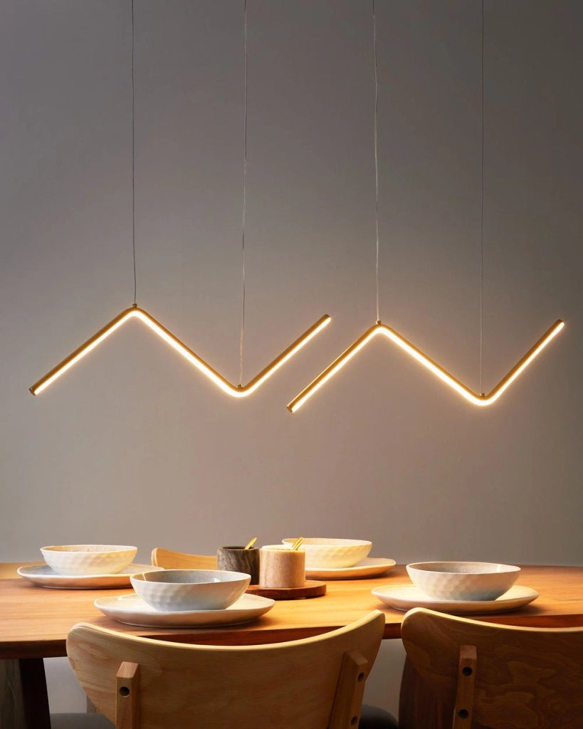 Lampada a sospensione LED in metallo dorato Luce moderna di design Illuminazione d'accento