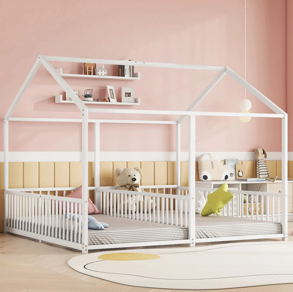 Letto per bambini in metallo a forma di casetta con sponda e scala; 90 x 200 cm; bianco