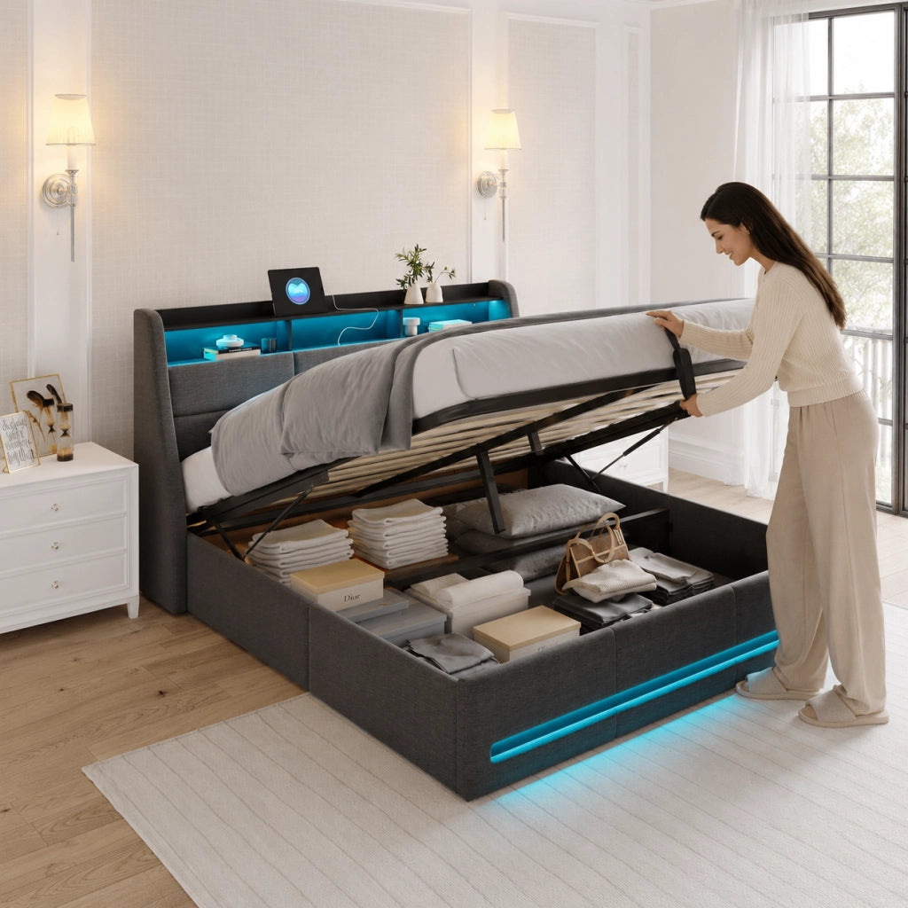 Letto matrimoniale con contenitore idraulico 140×190 cm, tessuto grigio, effetto sospeso LED RGB, testiera con vani, ricarica USB e USB‑C