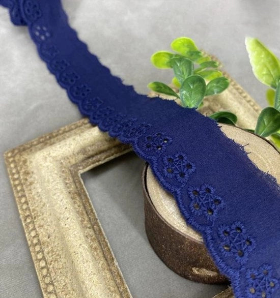 Lint decorativo con bordo a frange - Cotone - Lint decorativo - Blu reale - Stoffa - Lint decorativo vintage - Banda decorativa - Artigianato - Decorazione per tende - Adatto per cucire - Decorazione natalizia - Scatola di regalo - Bordo - 28 mm x 15 m